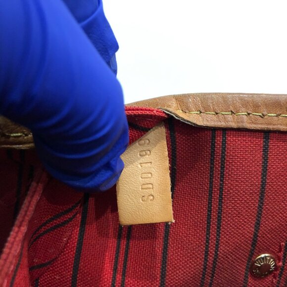 Louis Vuitton Monogram Neverfull MM sku# 85760 (well used, odor) - Picture 14 of 14